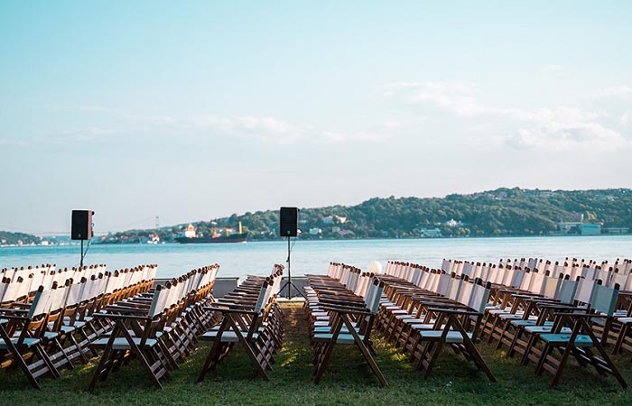 Boğaz’ın kıyısında sinema keyfi Beykoz Kundura başladı!