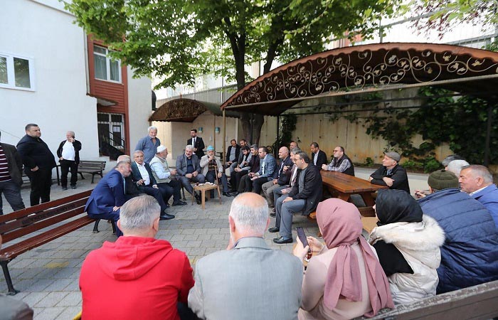 AK Parti İstanbul İl Başkanı Osman Nuri Kabaktepe, Beykoz’da çeşitli ziyaretlerde bulunarak vatandaşlarla bir araya geldi.