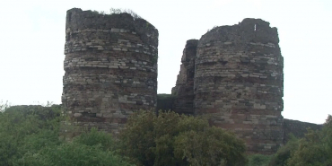 İBB, Beykoz Yoros Kalesi’ni kaderine terk etti