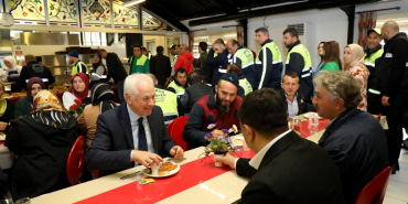 Beykoz Belediye Başkanı 1 Mayıs’ı işçilerle kutladı