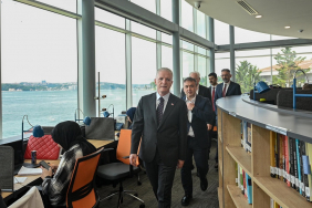 İstanbul Valisi’nden Türkiye’nin ilk Yalı Kütüphanesi’ne ziyaret