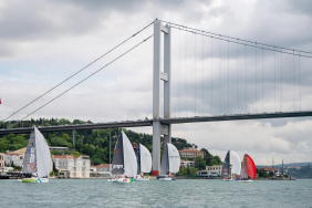 Yılın ilk boğaz yarışı Beykoz’dan görüldü