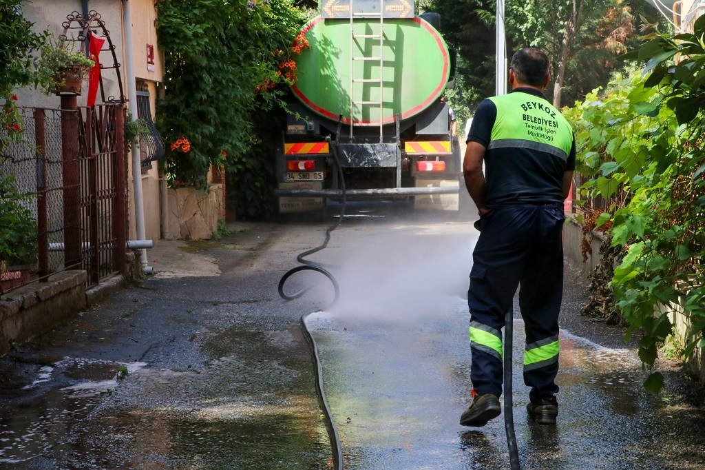 beykoz-belediyesi-her-gun-bir-mahalleyi-temizliyor