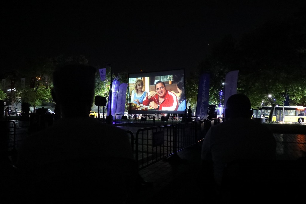 Beykoz'da haftanın 3 günü açık hava sinema keyfi