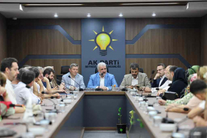 ak-parti-il-baskani-beykoz-teskilatiyla-bulustu