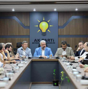 ak-parti-il-baskani-beykoz-teskilatiyla-bulustu