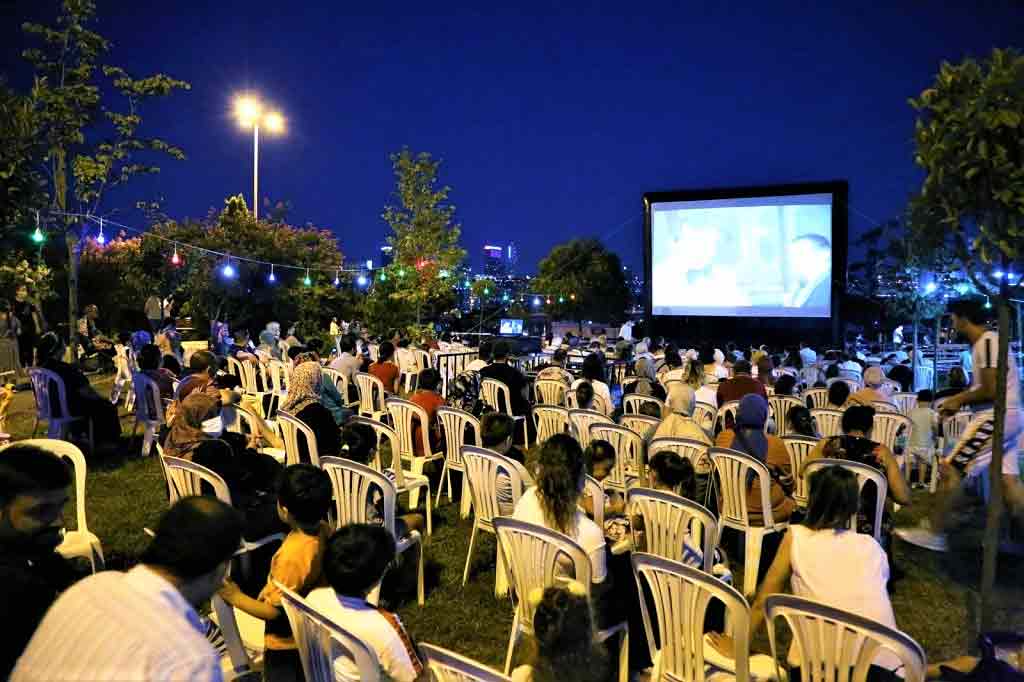 beykoz-belediyesinden-acik-hava-sinemasi