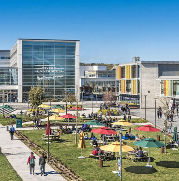 ozyegin-universitesi-2024-2025-ucretleri