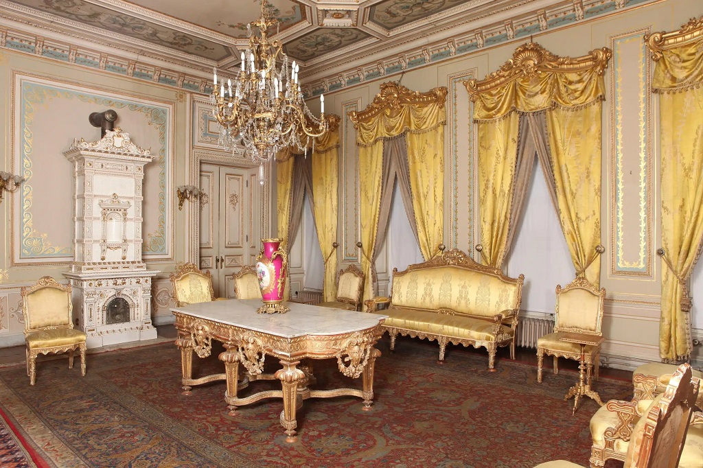 yildiz-sarayi-acildiagustos-sonuna-kadar-ucretsiz