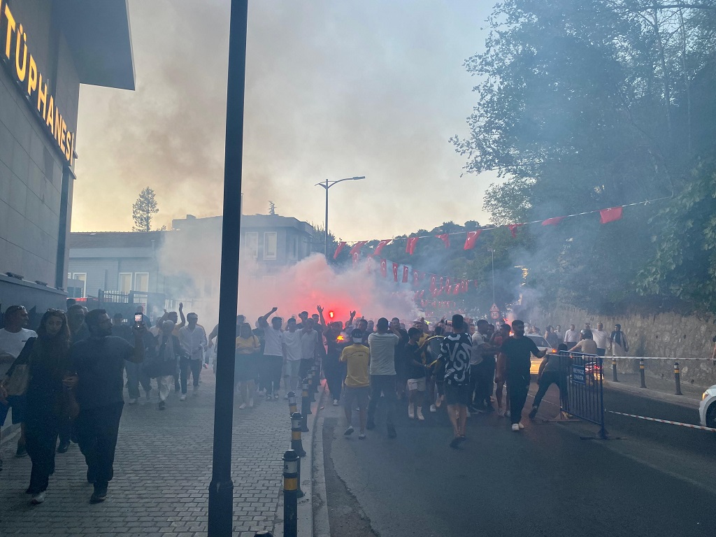 dunya-beykozlular-gunu-protestolarin-golgesinde-kutlandi