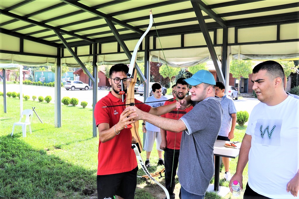 beykozlu-gencler-engelleri-asiyor