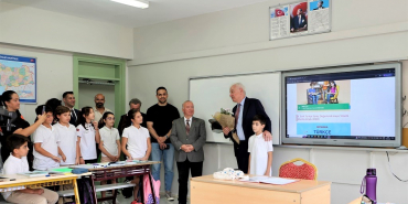 beykozlu-sinif-baskani-vaadinin-arkasinda-durdu