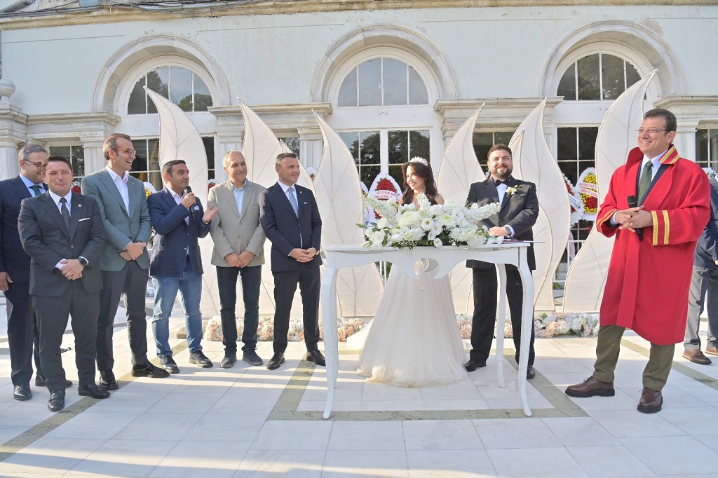 ibb-baskani-beykozda-nikah-kiydi