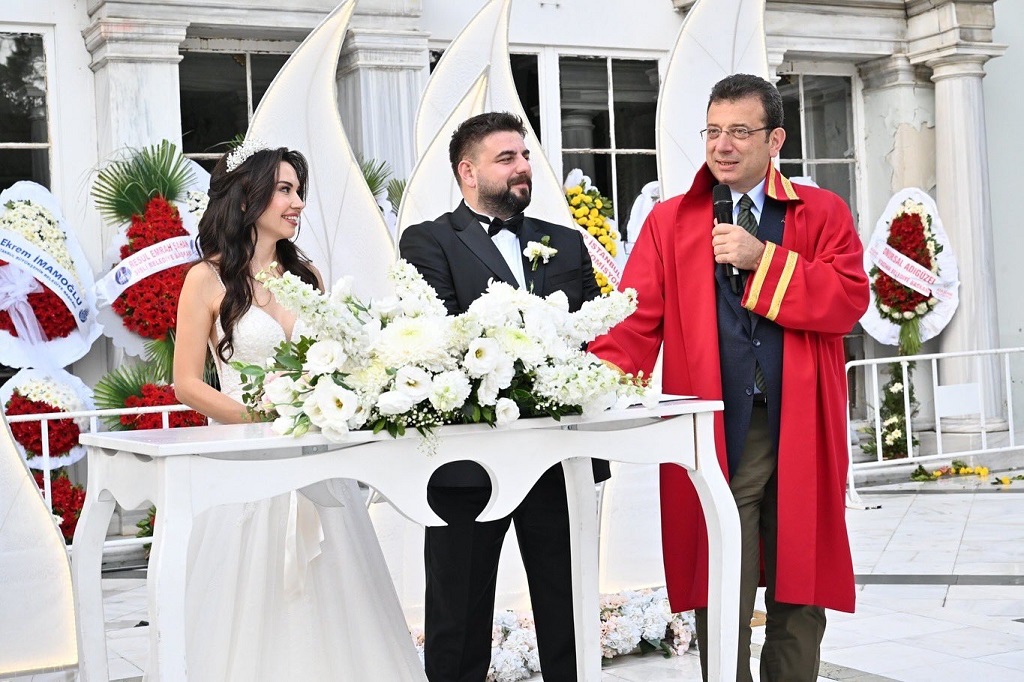 ibb-baskani-beykozda-nikah-kiydi