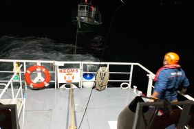 beykoz-riva-aciklarinda-suruklenen-teknede-4-kisi-kurtarildi