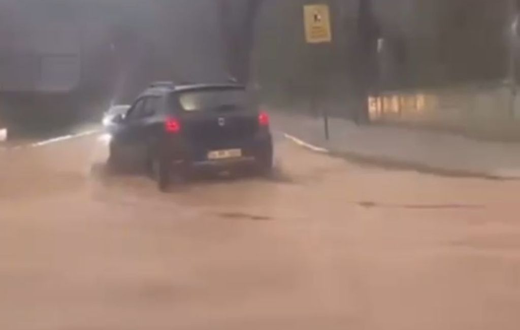 Beykoz'da yollar yine göl döndü!