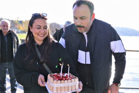 Ünlü oyuncuya Beykoz setinde doğum günü sürprizi!