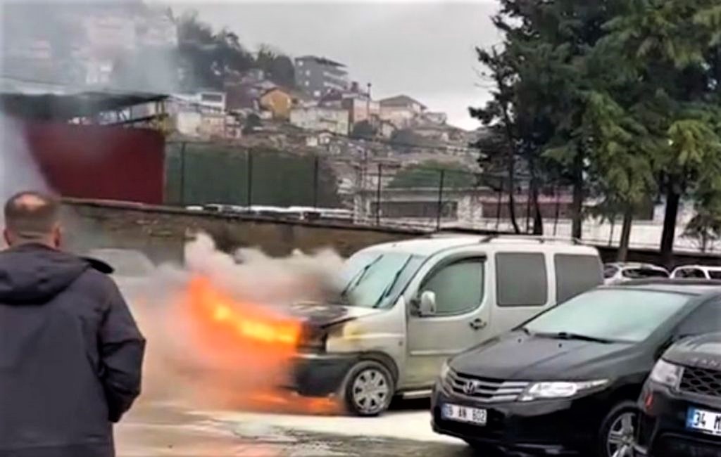 Beykoz Belediye otoparkında yangın çıktı!