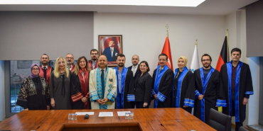 Beykoz akademisyenleri yeni ünvanları taçlandırdı