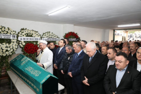 Beykoz başkan yardımcısı babasını son yolculuğuna uğurladı