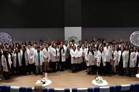 İstanbul Medipol Üniversitesi Tıp Fakültesi birinci sınıf öğrencileri Beykoz Kavacık’taki kampüste beyaz önlüklerini giydi.