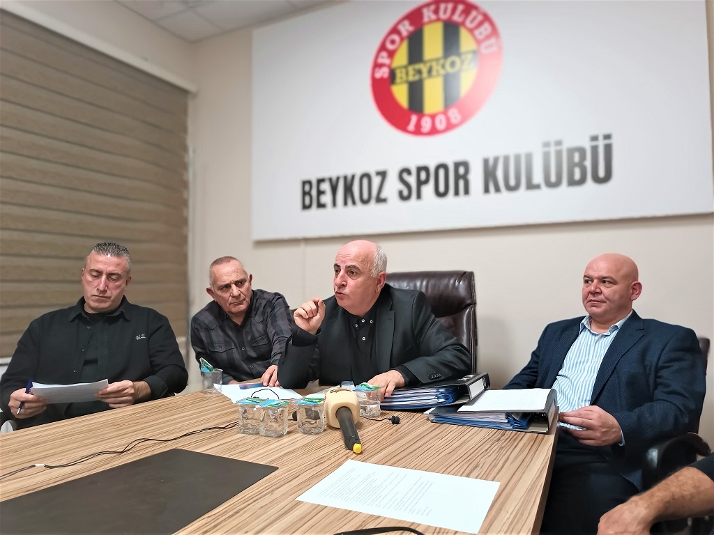 Beykoz Anadolu Spor Kulübü Başkanı Zeki Aksu, 27 Aralık itibarıyla 12 futbolcunun boşa çıkması nedeniyle kulübü devretmek ya da destek bulmak zorunda olduklarını açıkladı. 