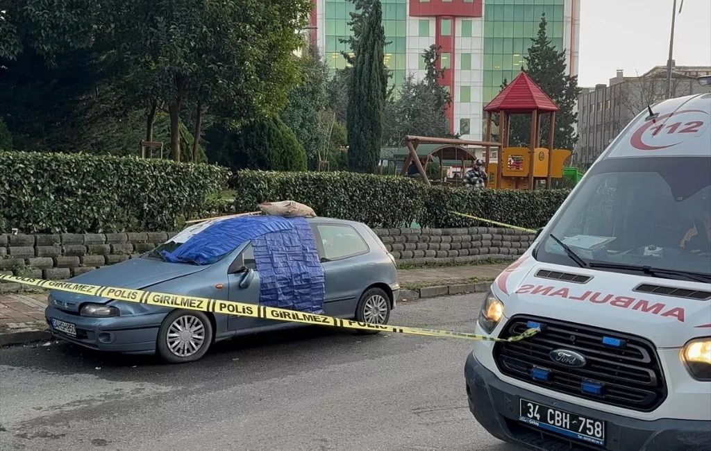 Beykoz'da otomobilde cansız beden bulundu!