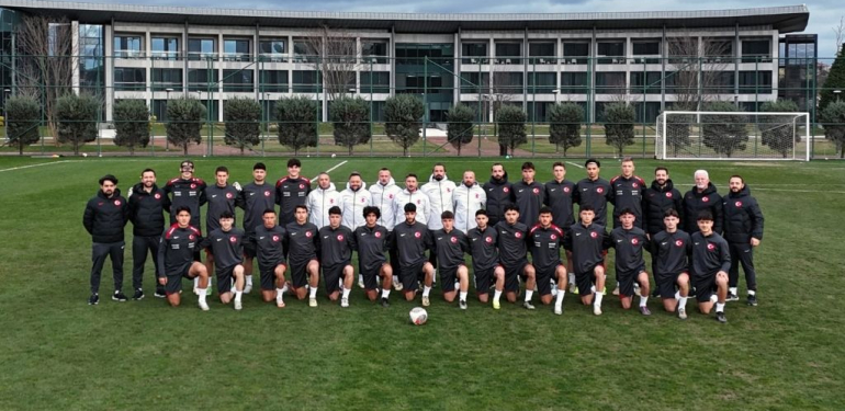 U19 Millî Takımı Riva’da kampa girdi