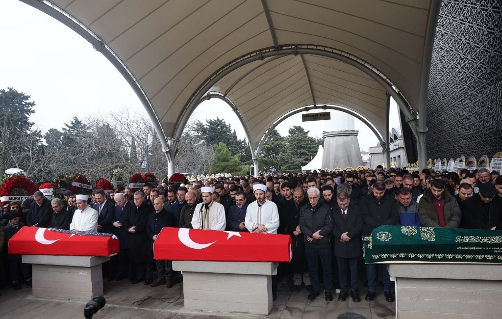 Yangında vefat eden Fenerbahçeli sporcu Beykoz’a defnedildi