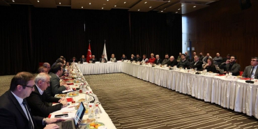 Futbolda yeni sezon uygulaması için Riva'da toplanıldı