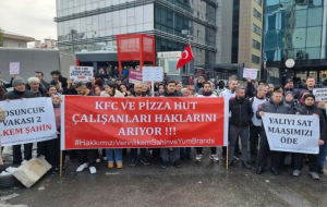 KFC ve Pizza Hut çalışanlarının Beykoz’da eylemi sürüyor (2)
