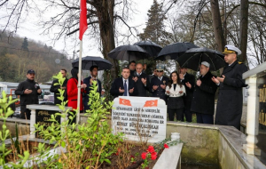 Beykoz protokolü şehitlerimizi kabri başında andı