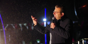 Ekrem İmamoğlu, Beykoz Belediyesi önünde konuştu