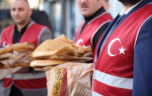 MHP Beykoz iftara 1 kala kapıları çalıyor