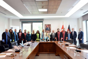 Beykoz’da akademisyenler yeni ünvanlar aldı