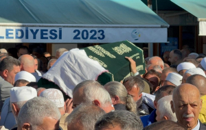 Çiftlik Mahalle Muhtarı’nın annesi ebediyete uğurlandı