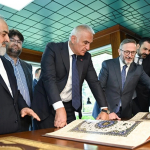 bakan-ersoy-beykozda-66-sanatkarin-kutsal-eserini-inceledi.