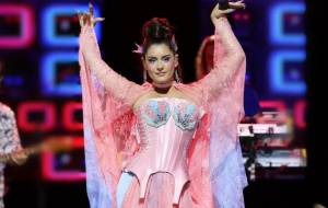 Atiye, Beykoz Kundura’da şovuyla coşturdu