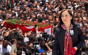 Gürzel, Manisa'da Ferdi Zeyrek'i son yolcuğuna uğurladı (4)