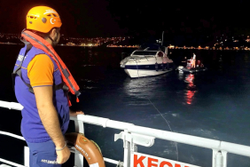 beykoz-aciklarinda-tehlike-arizalanan-tekne-son-anda-kurtarildi