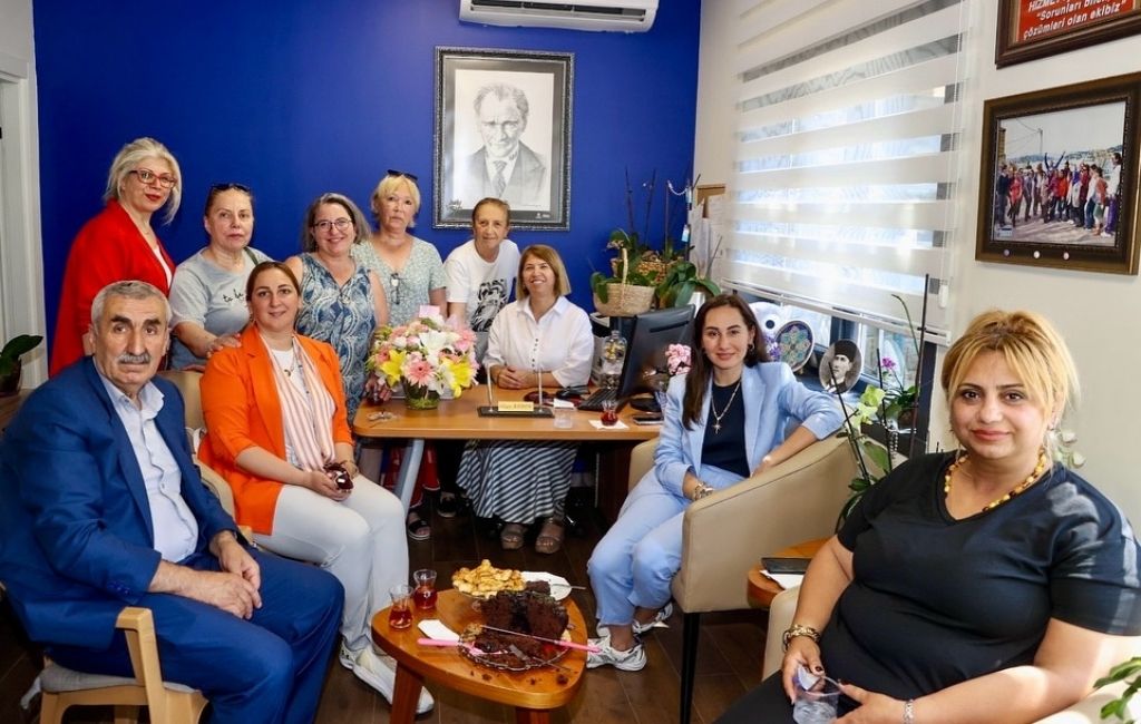 Başkanvekili Gürzel Beykoz’da sokağa çıktı