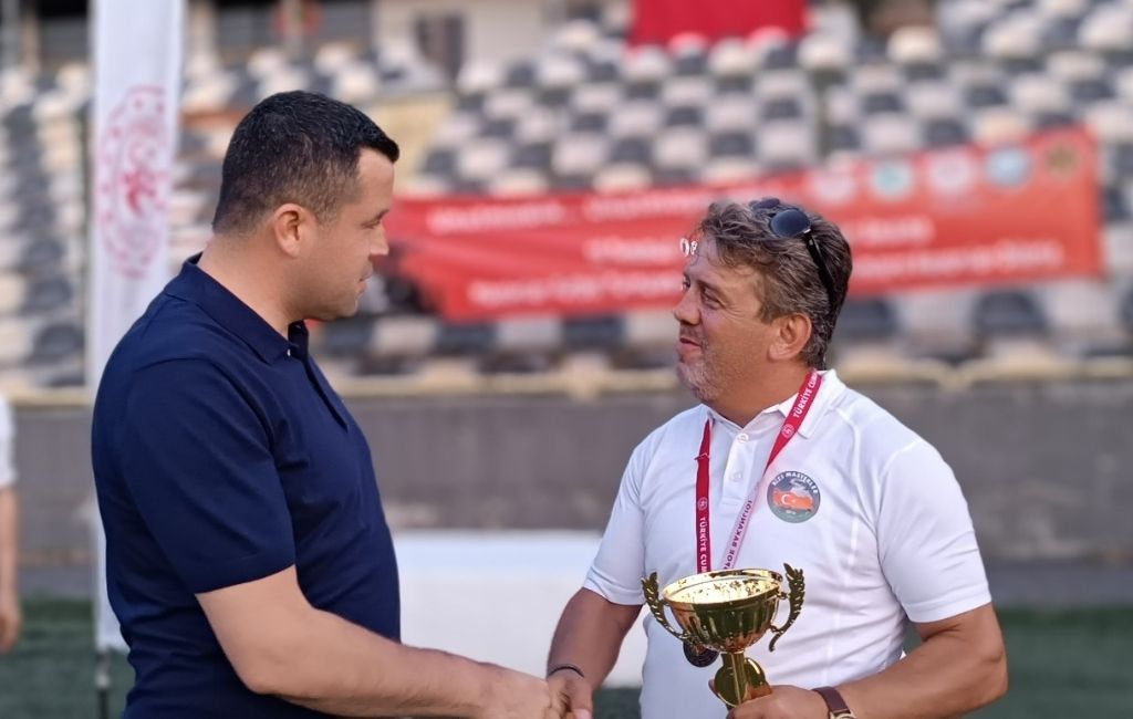 Beykoz’da 15 Temmuz turnuvasının şampiyonu Rizeliler