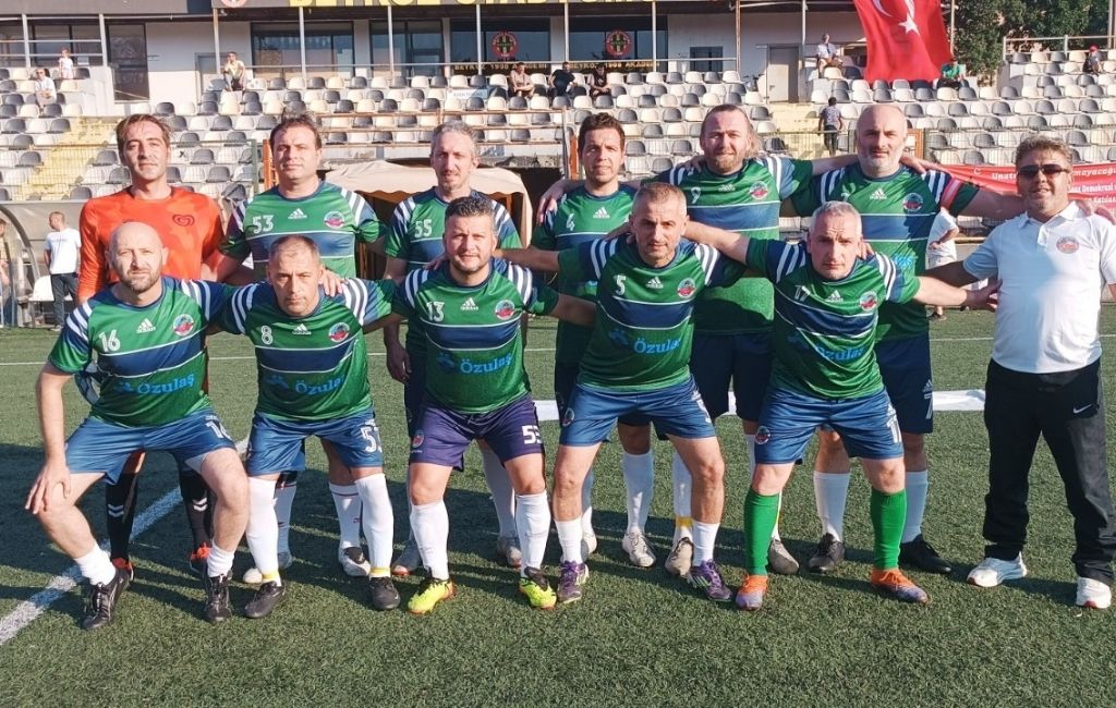 Beykoz’da 15 Temmuz turnuvasının şampiyonu Rizeliler