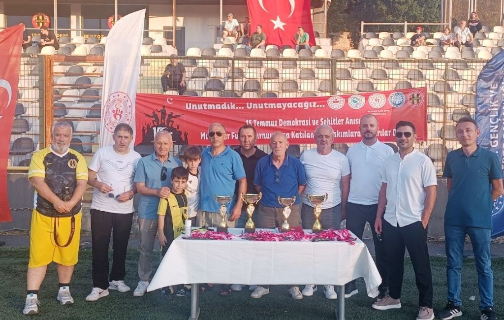 Beykoz’da 15 Temmuz turnuvasının şampiyonu Rizeliler