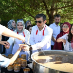 Selçuk Bayraktar Beykoz’da aşure ikram etti! (10)