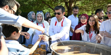 Selçuk Bayraktar Beykoz’da aşure ikram etti! (10)
