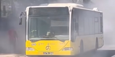 beykoz-riva-iett-otobusunde-yangin-panigi