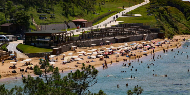 İlçemiz Beykoz sınırlarında, Karadeniz'e kıyısı bulunan sahiller, plajlar ve koylarda dalga boyu yüksekliği sebebiyle, 5442 Sayılı İl İdaresi Kanunu gereğince; 🔴06.08.2025 (Çarşamba), 🔴07.08.2025 (Perşembe), 🔴08.08.2025 (Cuma), 🔴09.08.2025 (Cumartesi), 🔴10.08.2025 (Pazar), (5 gün) günlerinde denize girmek yasaklanmıştır.