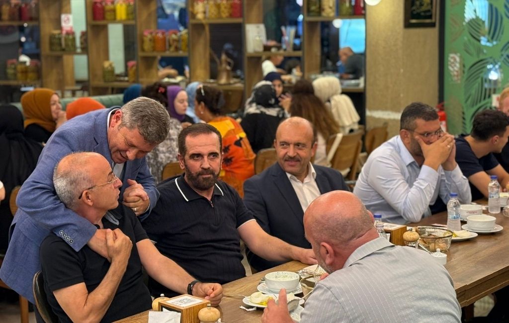 AK Parti Beykoz'da 24. yılını kutladı