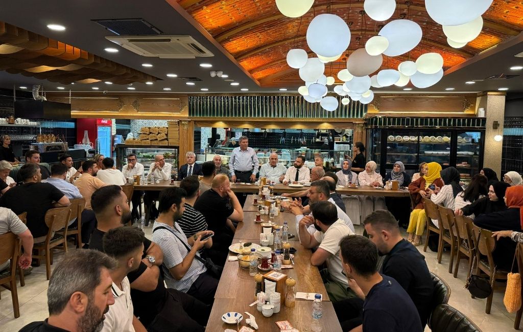 AK Parti Beykoz'da 24. yılını kutladı